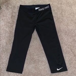 Nike Pro Cropped Leggings